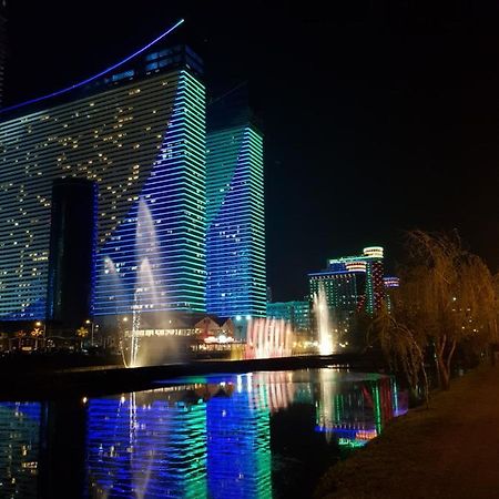 Best House Orbi City Aparthotel Batumi Exterior foto