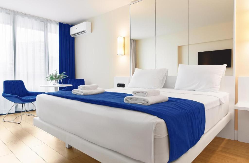 Best House Orbi City Aparthotel Batumi Exterior foto