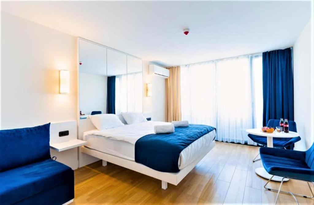 Best House Orbi City Aparthotel Batumi Exterior foto