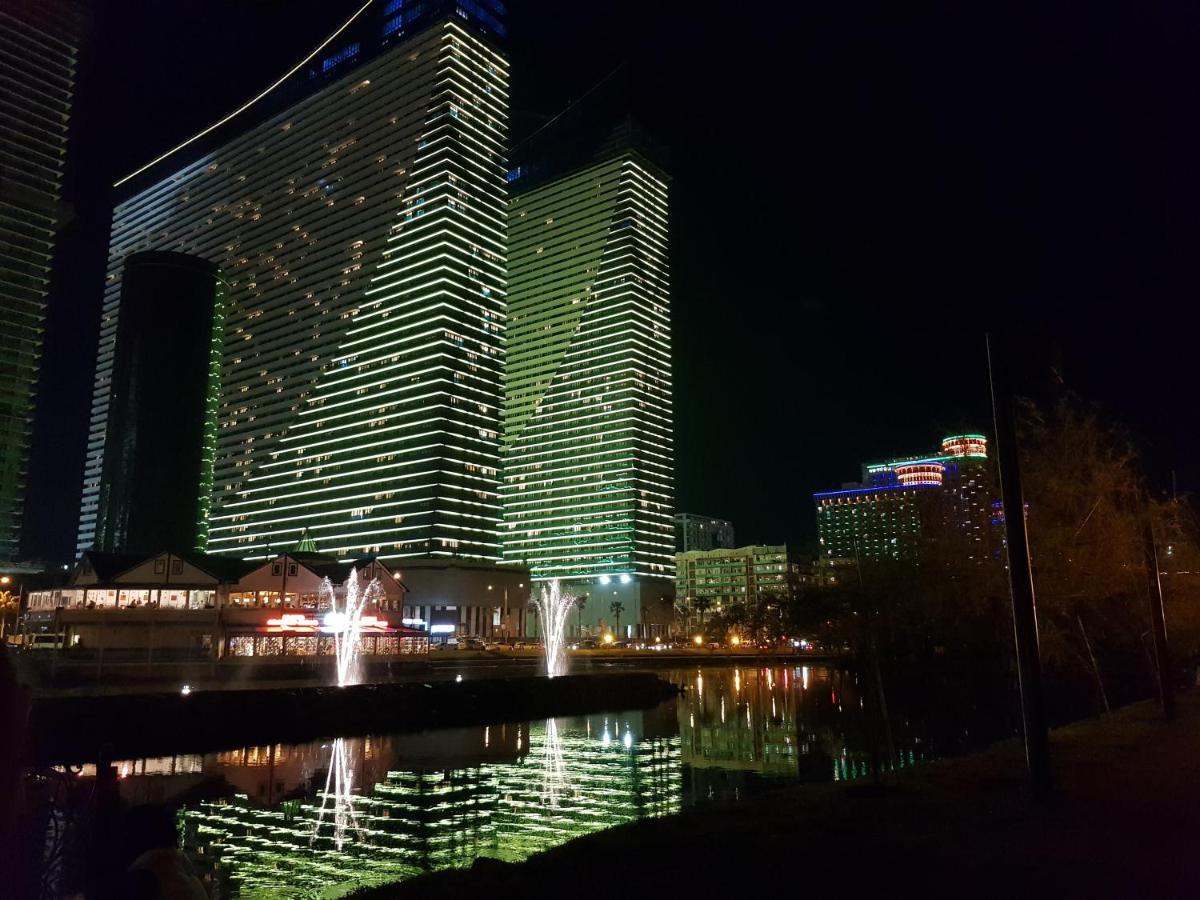 Best House Orbi City Aparthotel Batumi Exterior foto