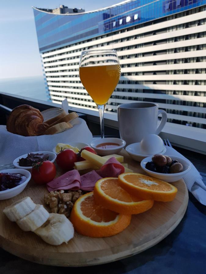 Best House Orbi City Aparthotel Batumi Exterior foto