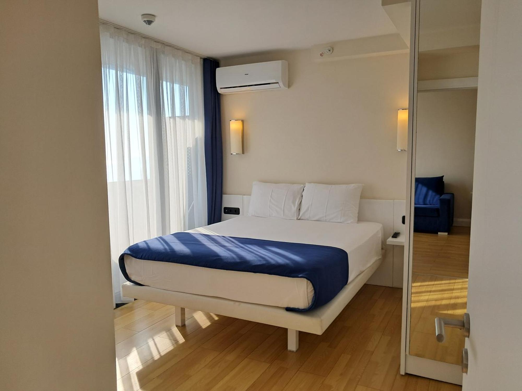 Best House Orbi City Aparthotel Batumi Exterior foto