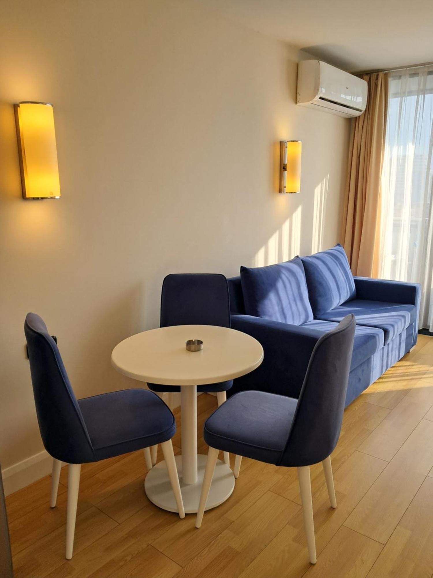 Best House Orbi City Aparthotel Batumi Exterior foto